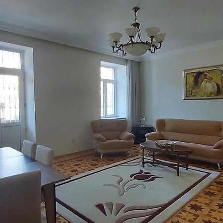 Azneft Royal Suite Apartment Sea View Baku Ngoại thất bức ảnh