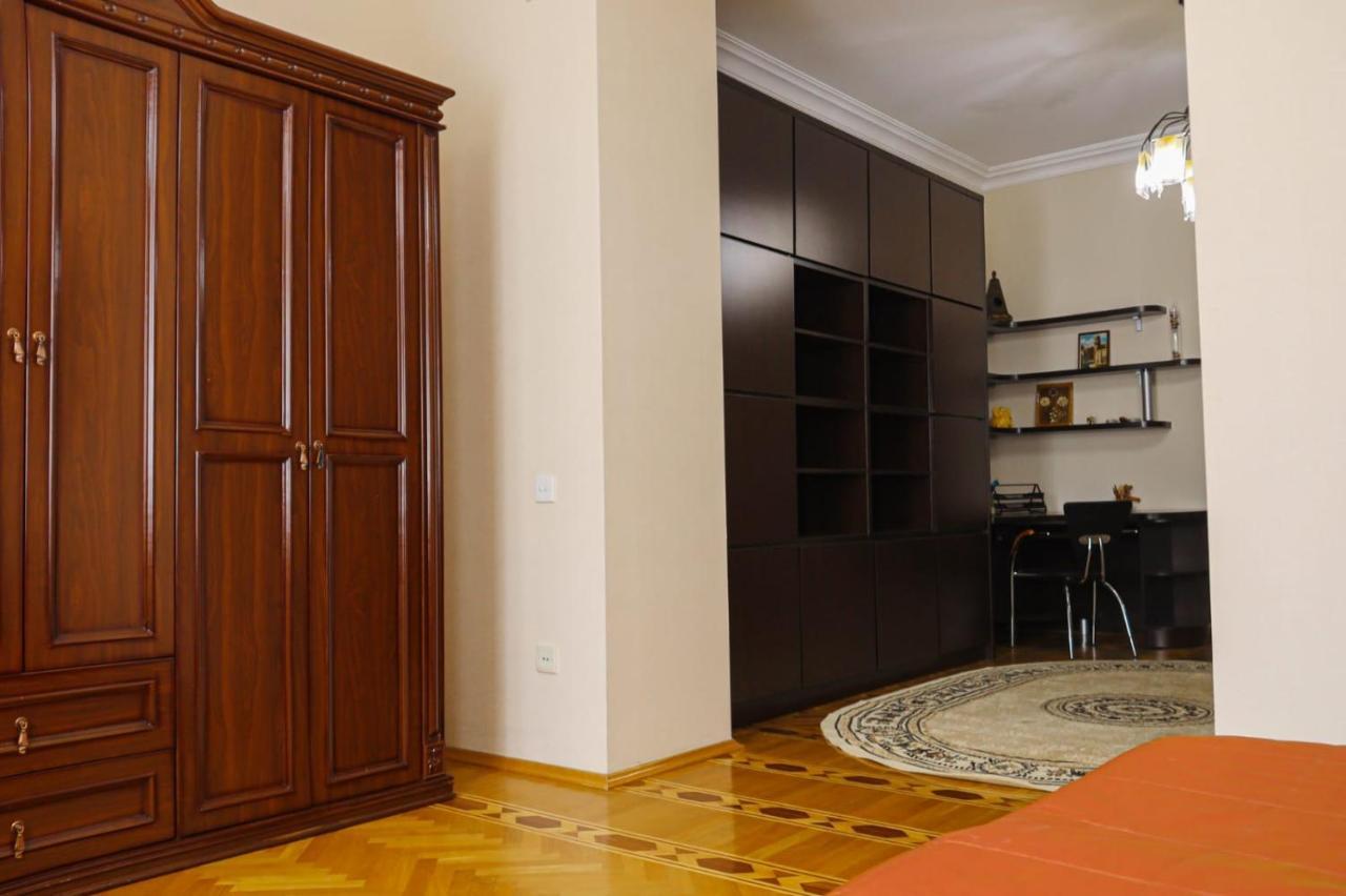 Azneft Royal Suite Apartment Sea View Baku Ngoại thất bức ảnh
