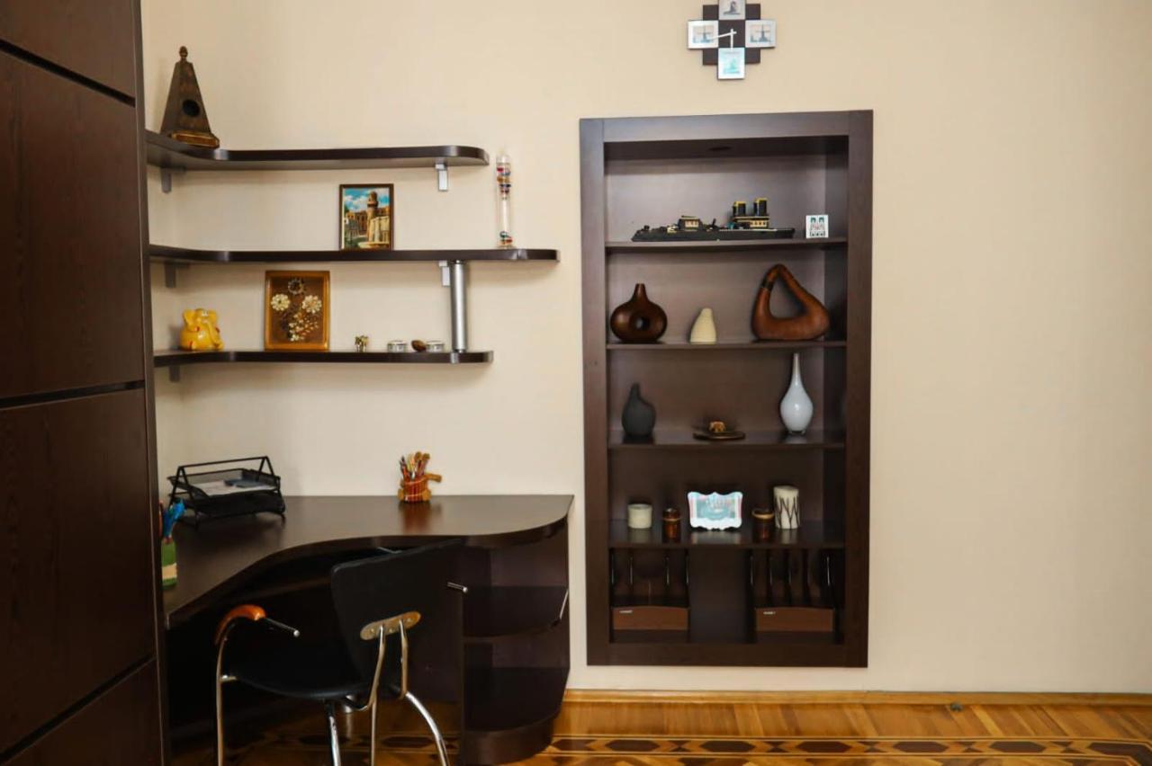 Azneft Royal Suite Apartment Sea View Baku Ngoại thất bức ảnh