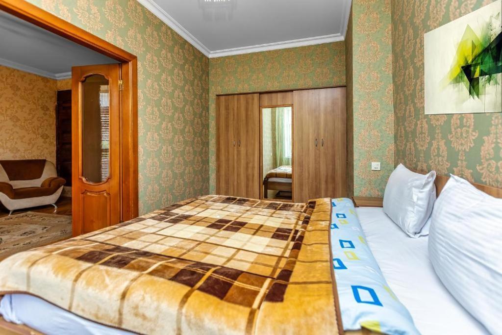 Azneft Royal Suite Apartment Sea View Baku Ngoại thất bức ảnh