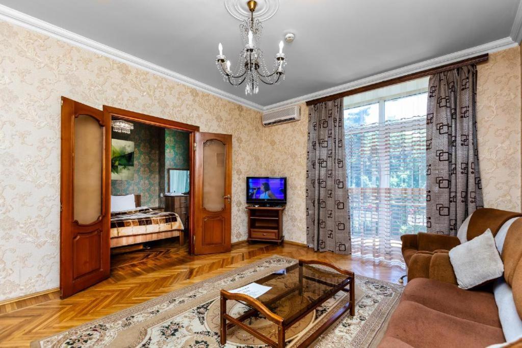 Azneft Royal Suite Apartment Sea View Baku Ngoại thất bức ảnh