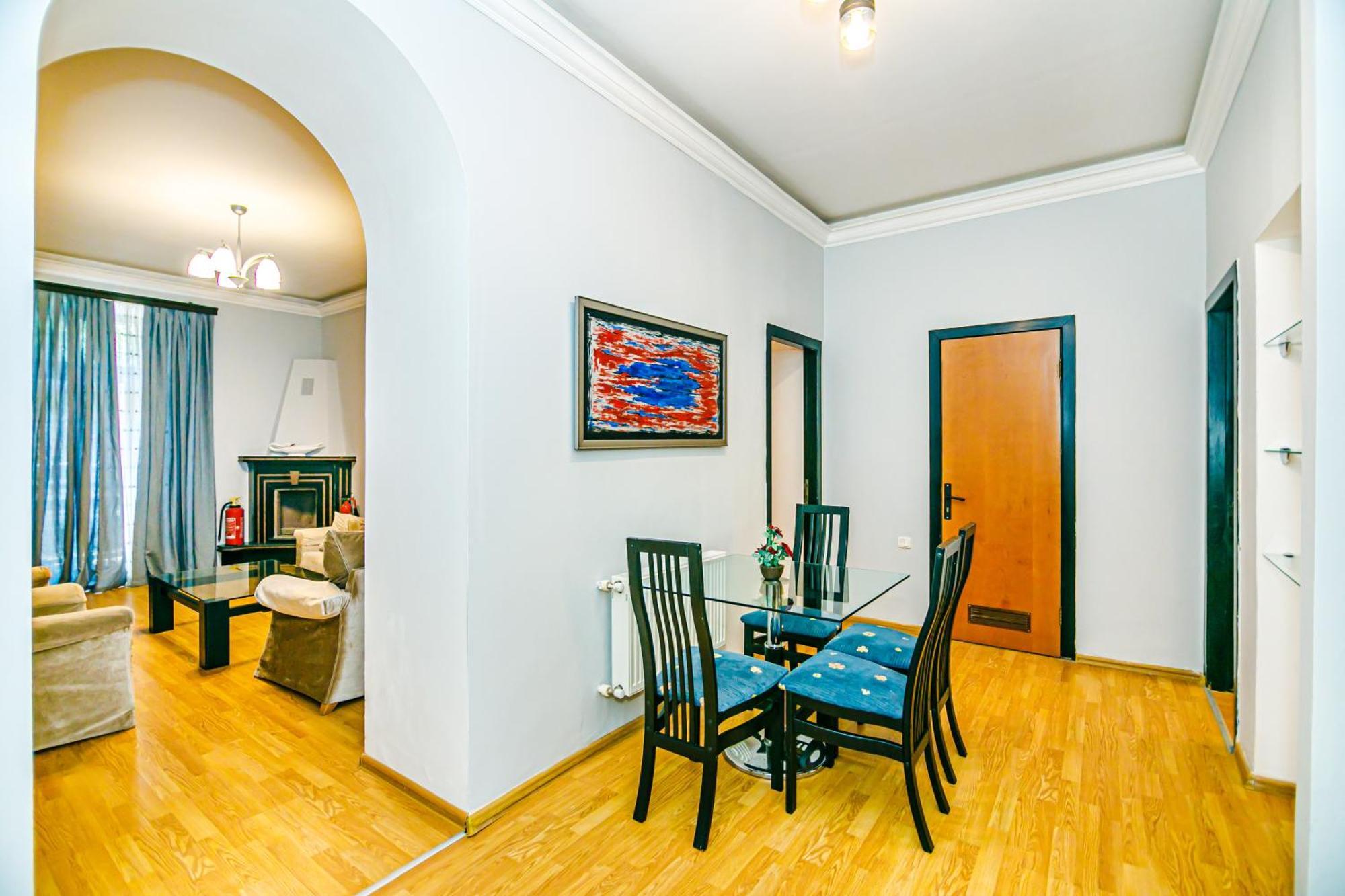 Azneft Royal Suite Apartment Sea View Baku Ngoại thất bức ảnh